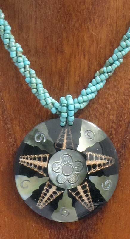 Round Shell Star Necklace
